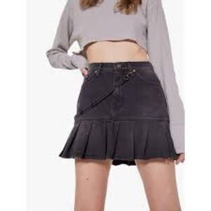 MOTHER Snacks! High Waisted Twizzy Pleated Skirt in Black Size 34